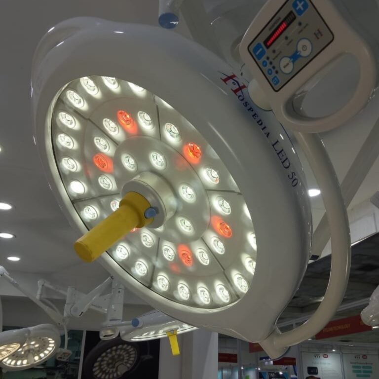Guide to LED Surgical lamps – History and Technology Developed